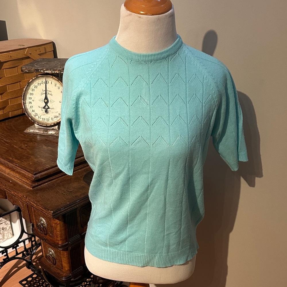 Vintage 80’s Light Blue Short Sleeve Knit Top